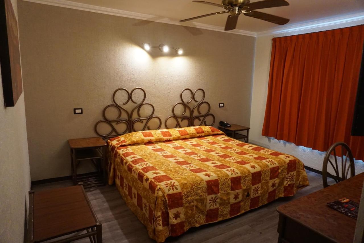 Hotel Plaza Crystal Xalapa Exterior photo